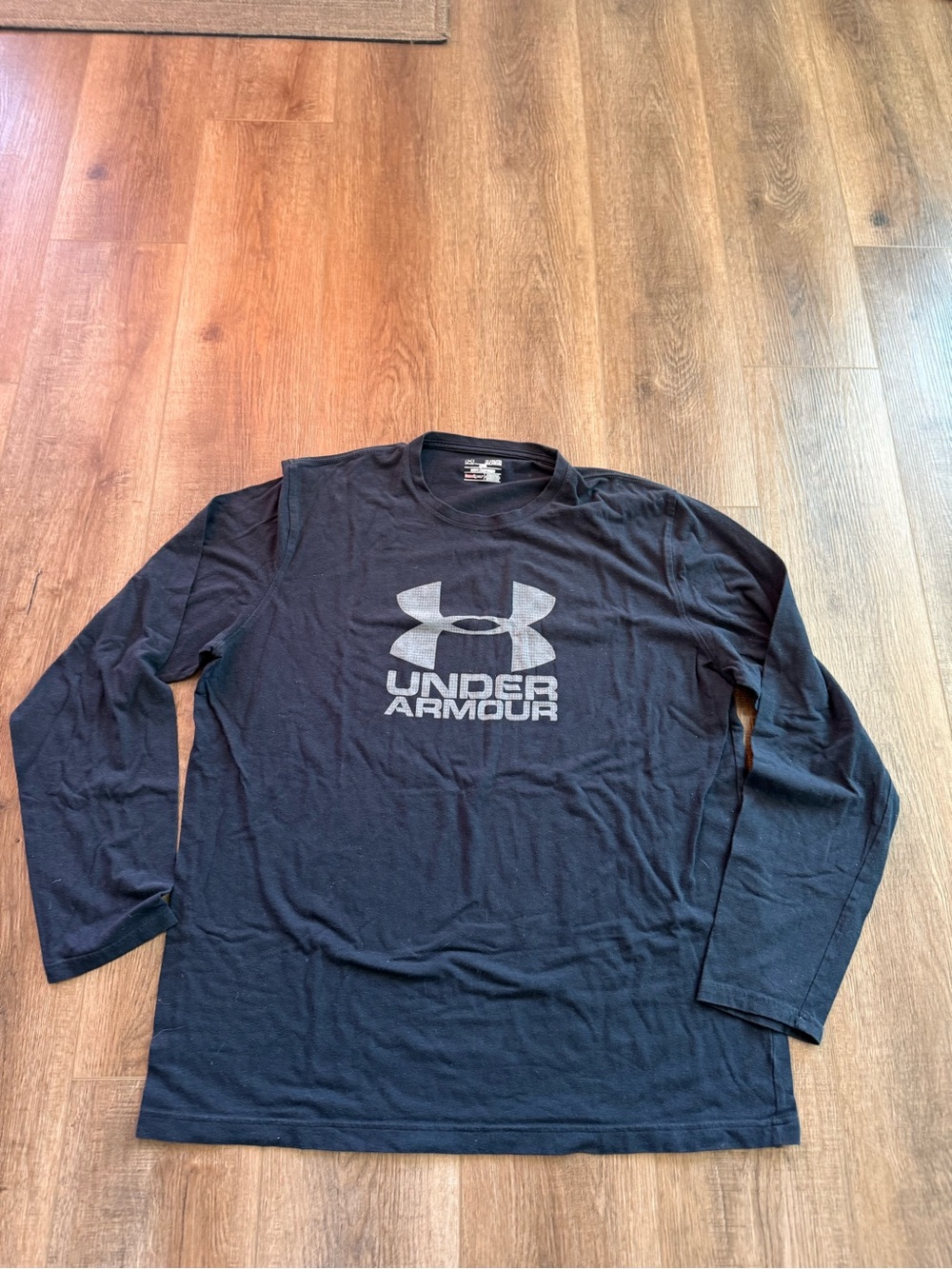 Under Armour Men's Long Sleeve Logo Tee - Black with Gray Logo